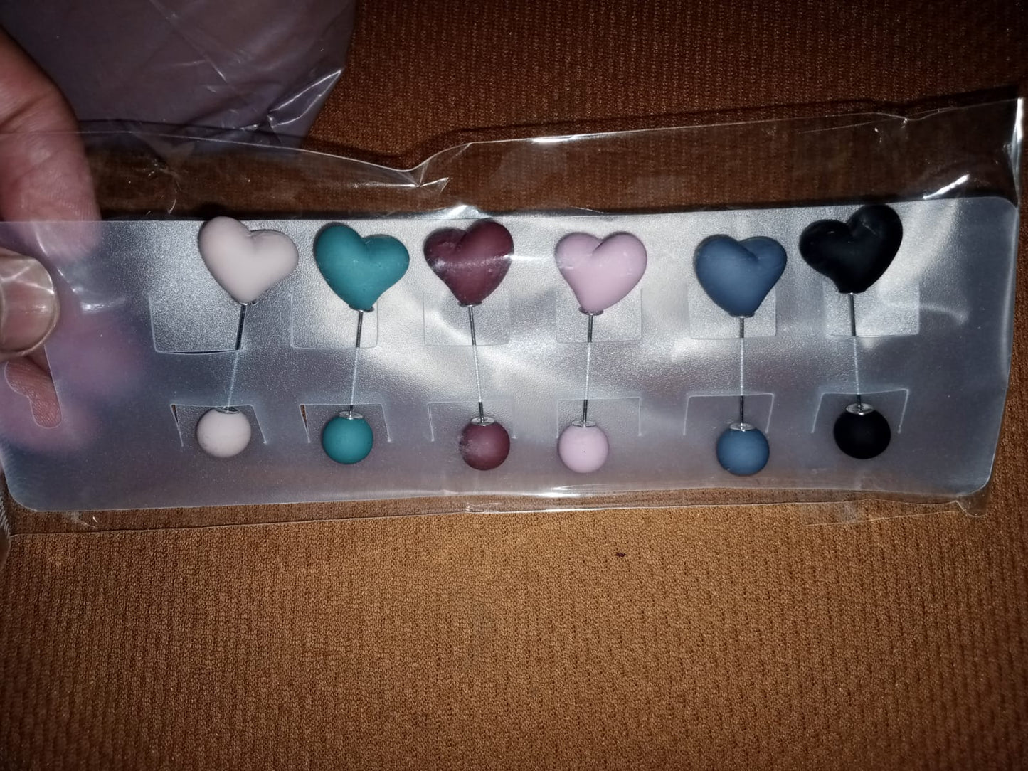 Mate Colors Double Side Heart Shape Pins (6 Pins)